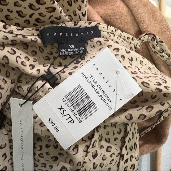 Sanctuary Tank - Picture 5 of 7